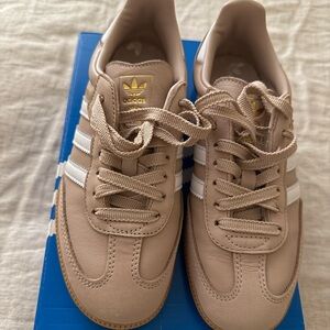 Adidas Samba Beige Sneakers with White Accents